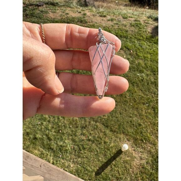 Necklace, Rose Quartz and Silver Art Wire, Pendant, NEW, Wire Wrapped - Picture 5 of 5